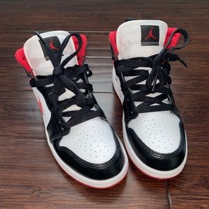 Air Jordan 1 mids (kids)